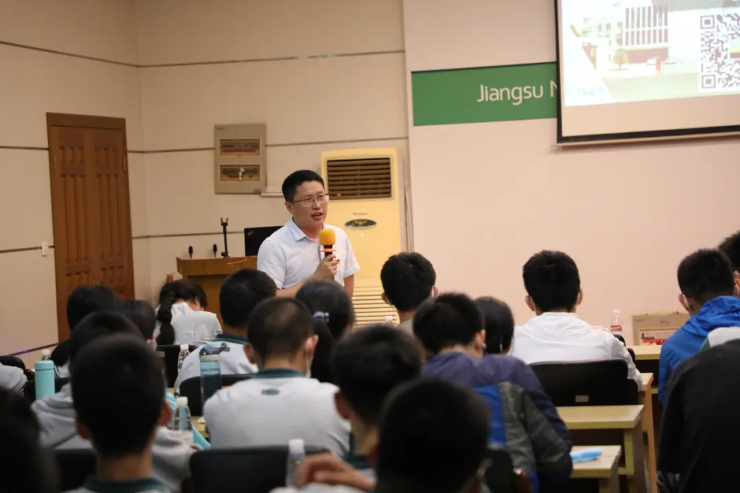 640.webp (2).jpg 640.webp (2).jpg